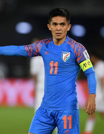 where was sunil chhetri born|Sunil Chhetri Biography: Birth, Age, Family, Education。